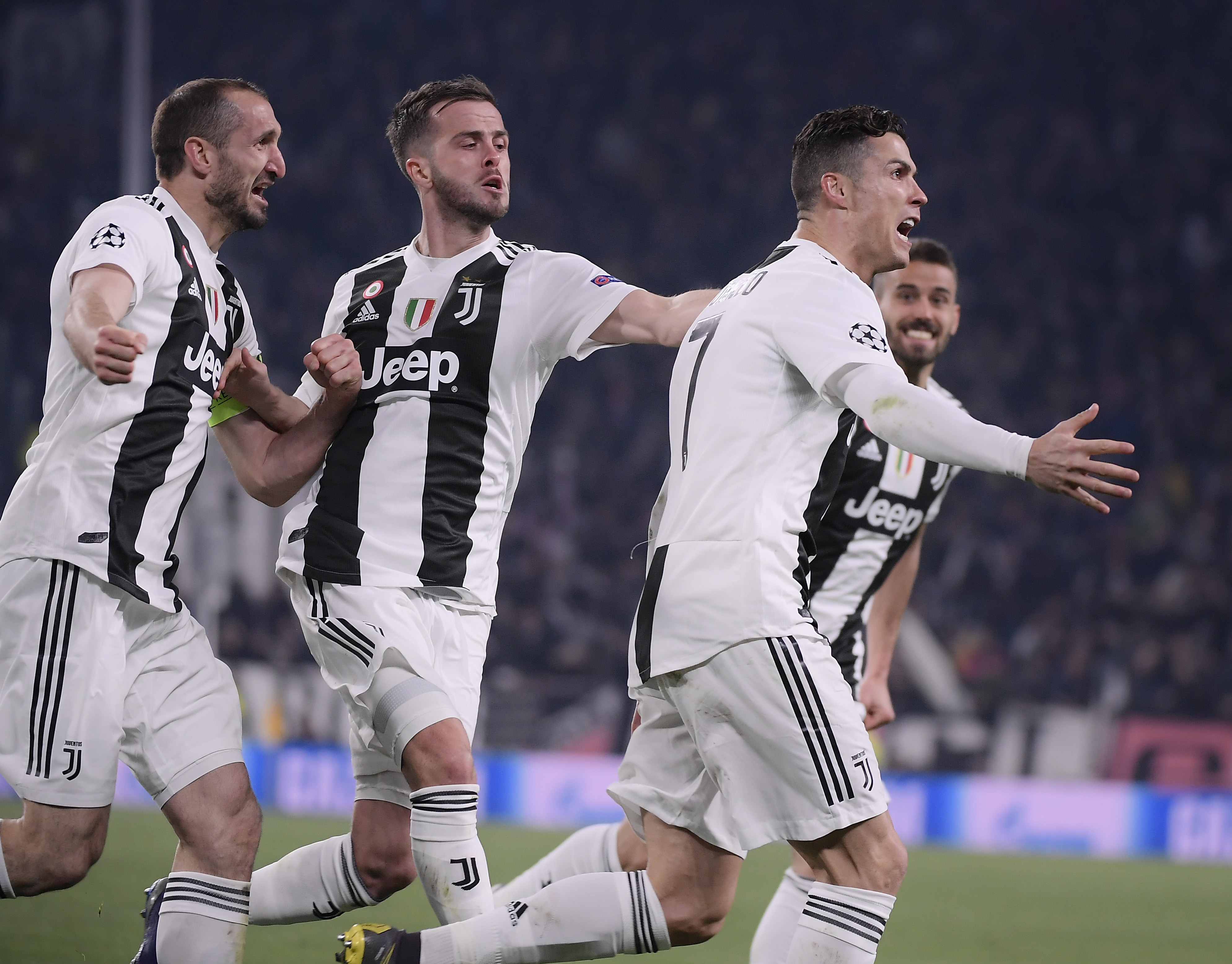 在全年联赛 在全年联赛